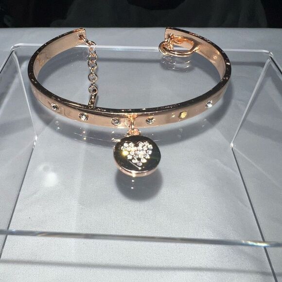 BCBGeneration Heart Dangle Charm Cuff - Picture 1 of 9